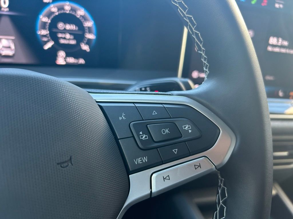 Used 2025 Volkswagen Tiguan S image 21