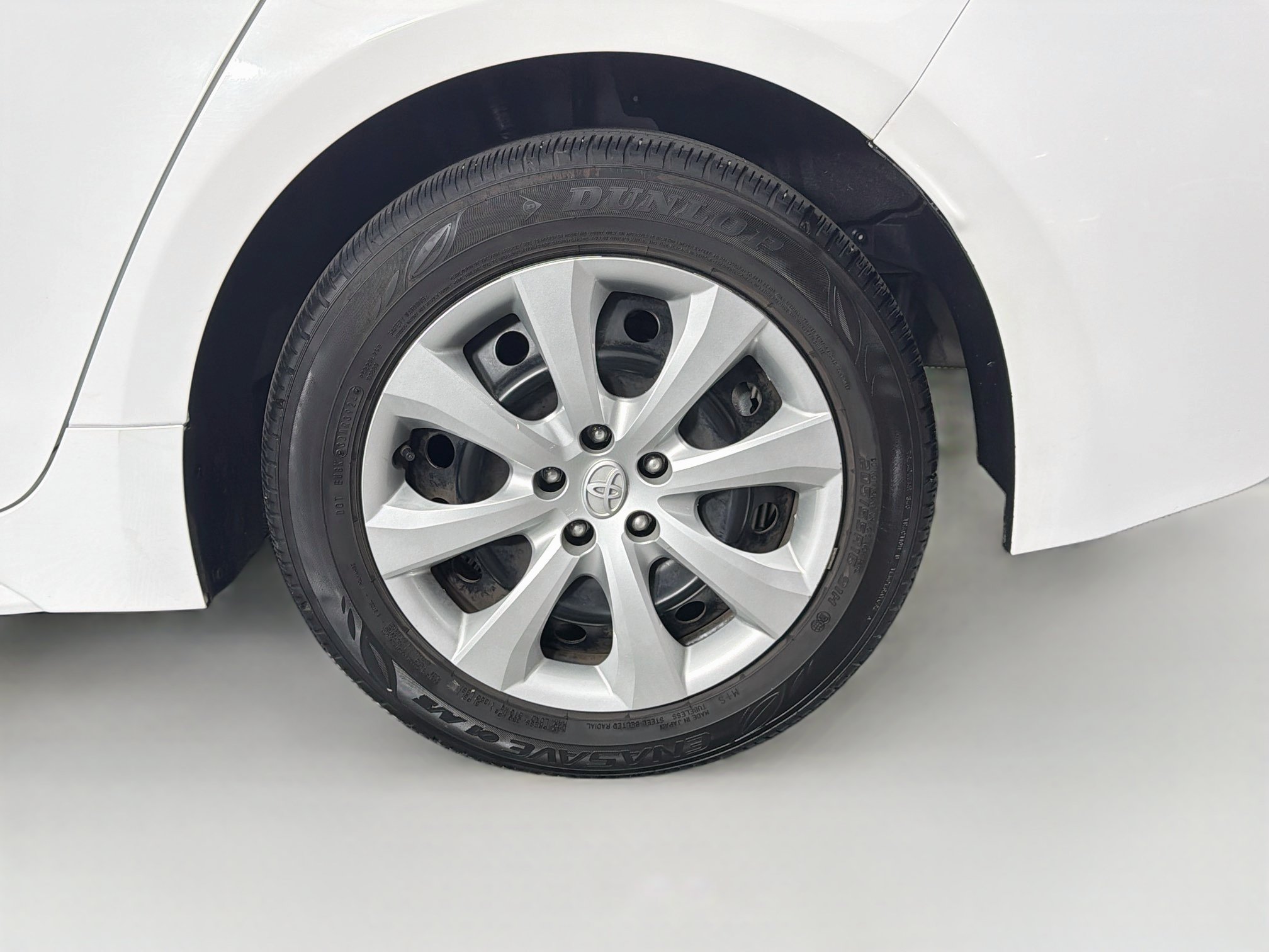 Used 2025 Toyota Corolla LE FWD image 11