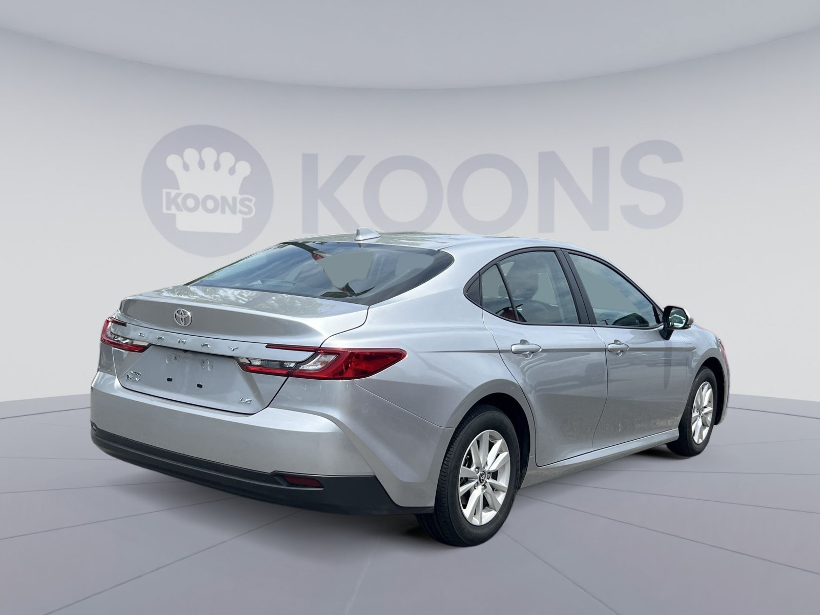 Used 2025 Toyota Camry LE AWD/4WD image 7
