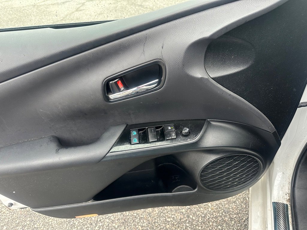 Used 2021 Toyota Prius Prime XLE image 12