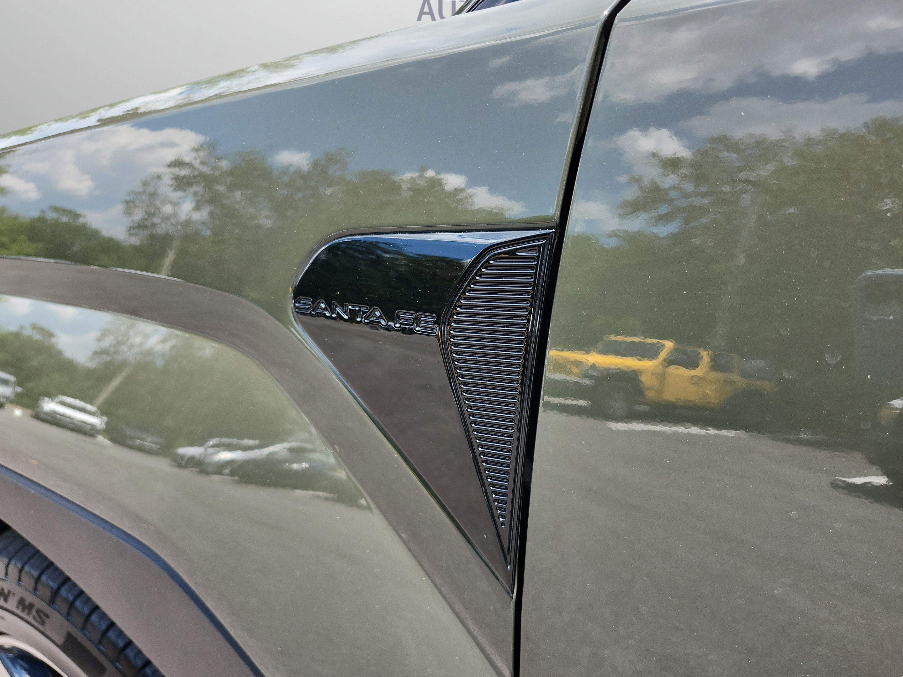 Certified 2025 Hyundai Santa Fe Limited FWD image 31