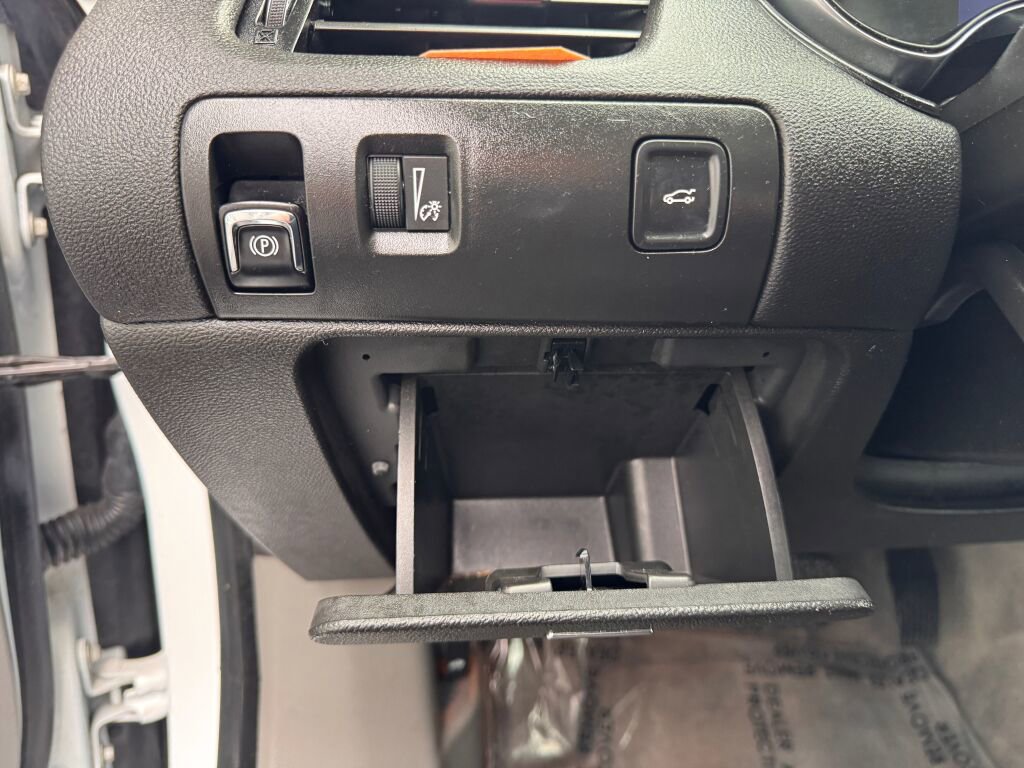 Used 2018 Chevrolet Impala LT image 22