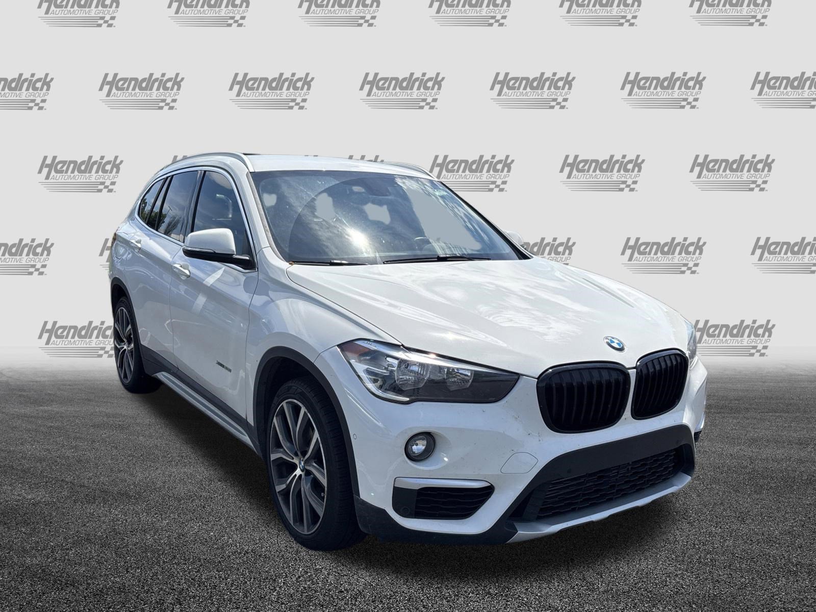 Used 2017 BMW X1 xDrive28i AWD/4WD image 3