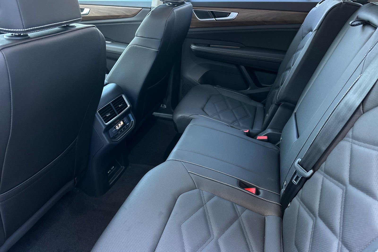 New 2026 Volkswagen Atlas SE AWD/4WD image 12