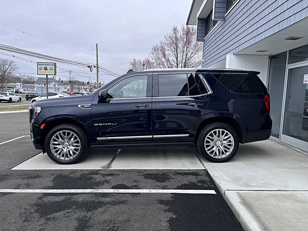 Used 2024 GMC Yukon Denali AWD/4WD image 32