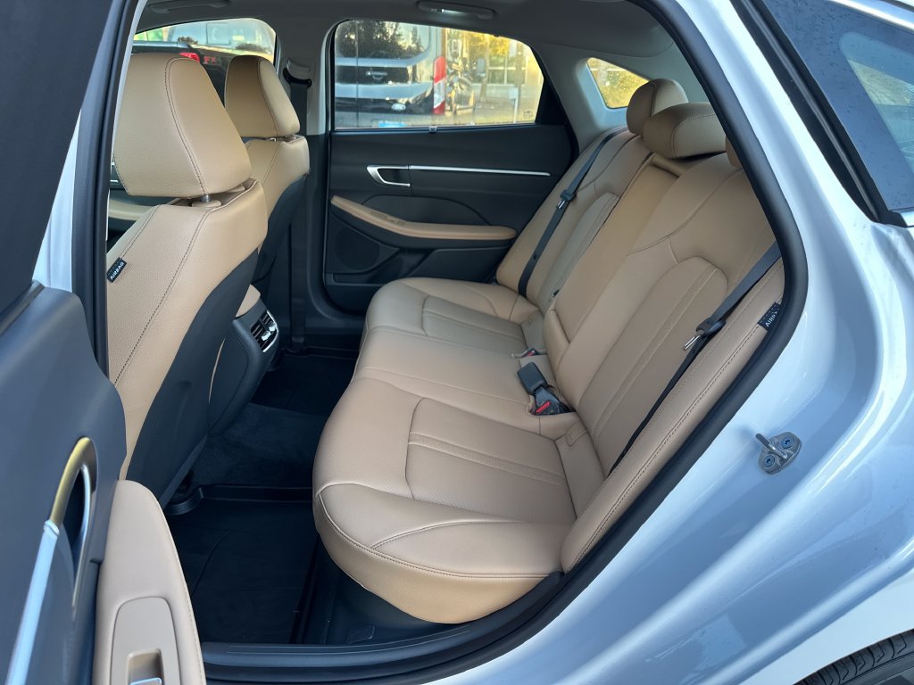 New 2026 Hyundai Sonata Limited FWD image 13