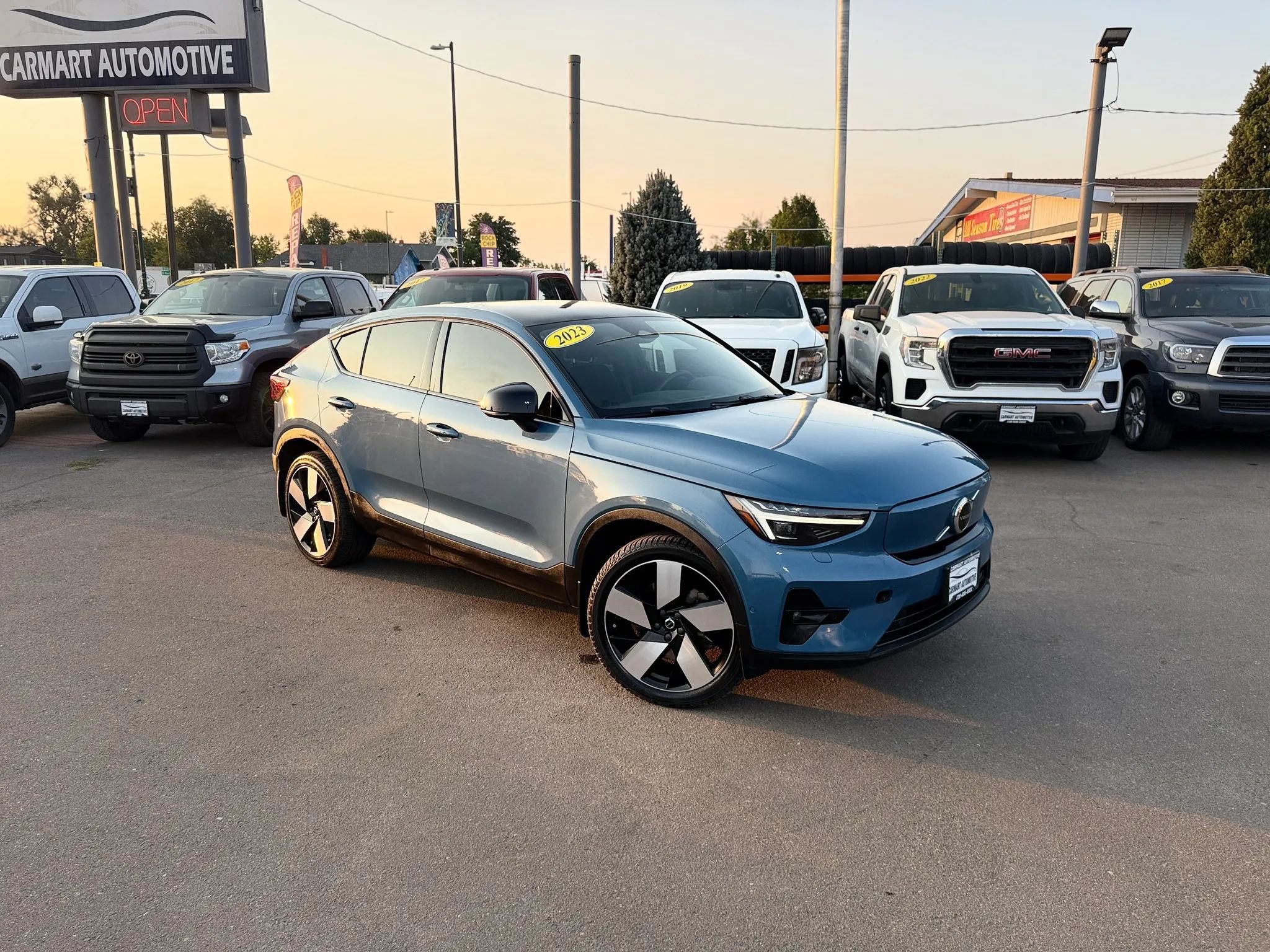 Used 2023 Volvo C40 P8 Recharge Ultimate w/ Protection Package Premier AWD/4WD image 2