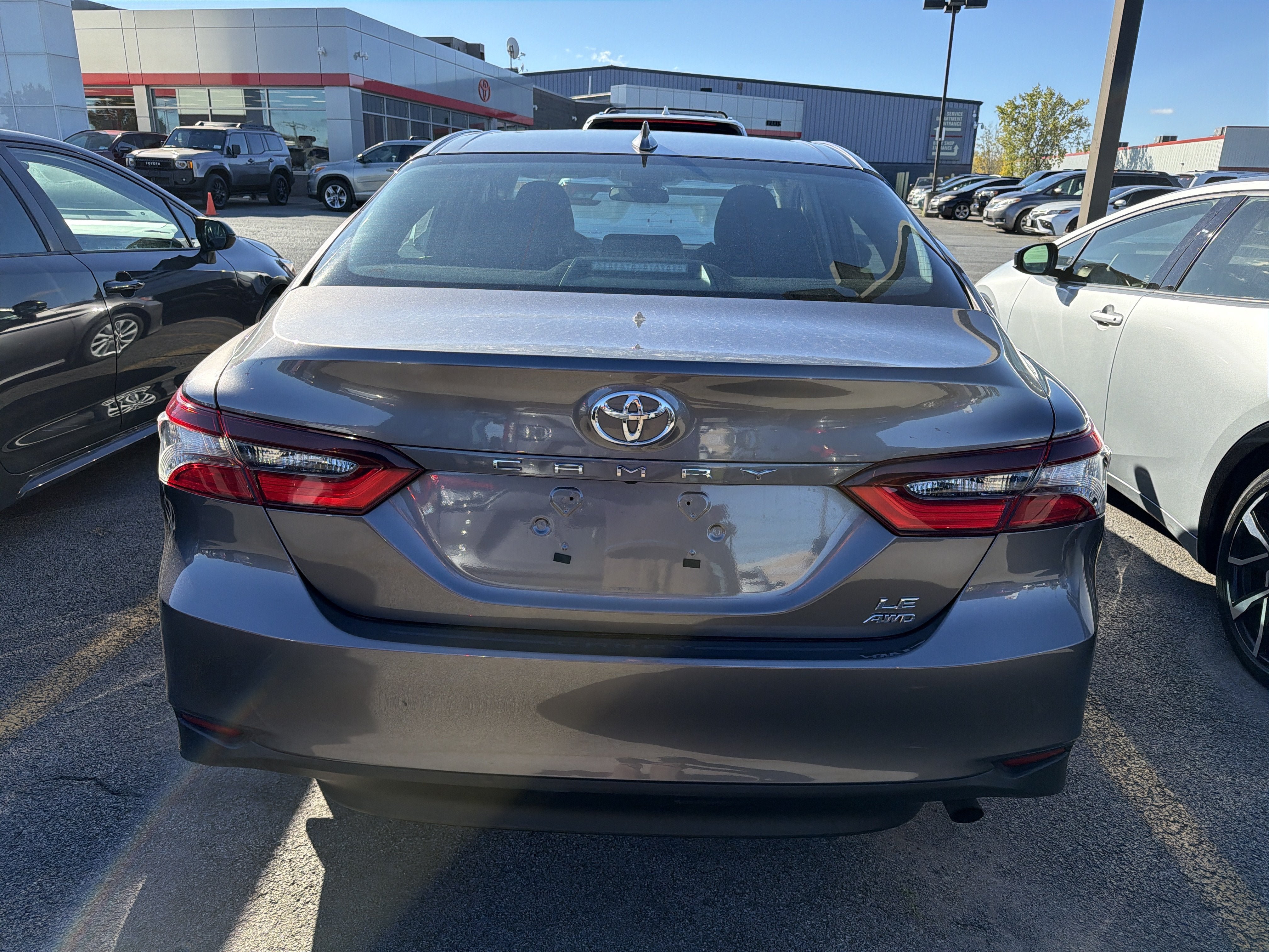 Used 2024 Toyota Camry LE AWD/4WD image 5
