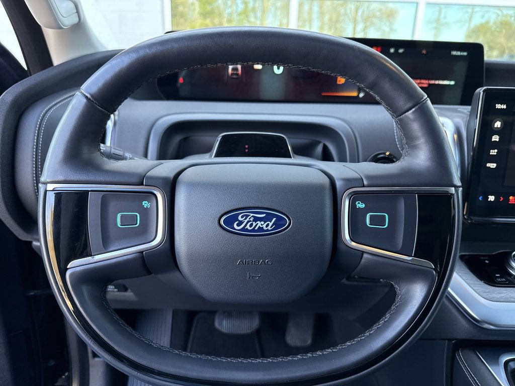 Used 2025 Ford Expedition Max Platinum image 24