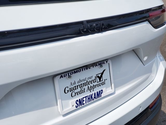Certified 2023 Jeep Grand Cherokee Altitude AWD/4WD image 28
