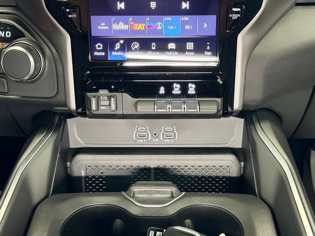 New 2026 RAM 1500 Big Horn AWD/4WD image 14