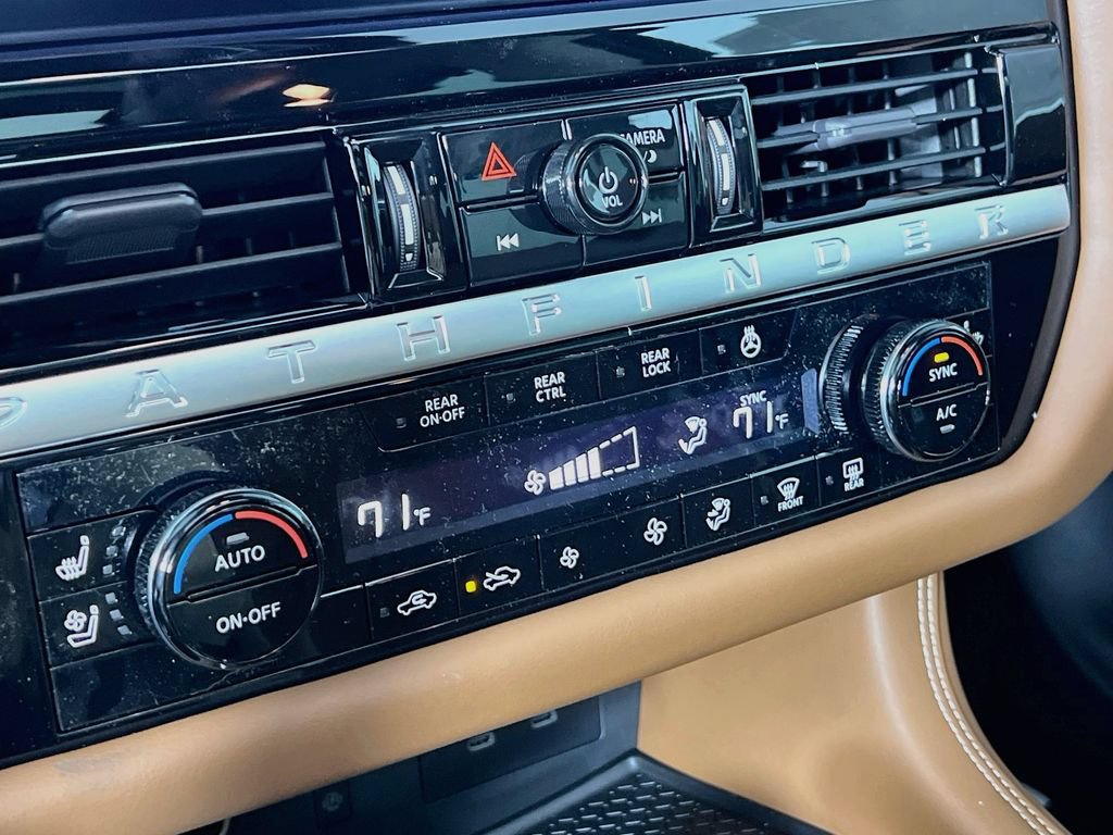 New 2026 Nissan Pathfinder Platinum AWD/4WD image 14