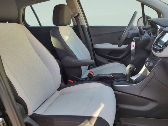 Used 2017 Chevrolet Trax LS image 27