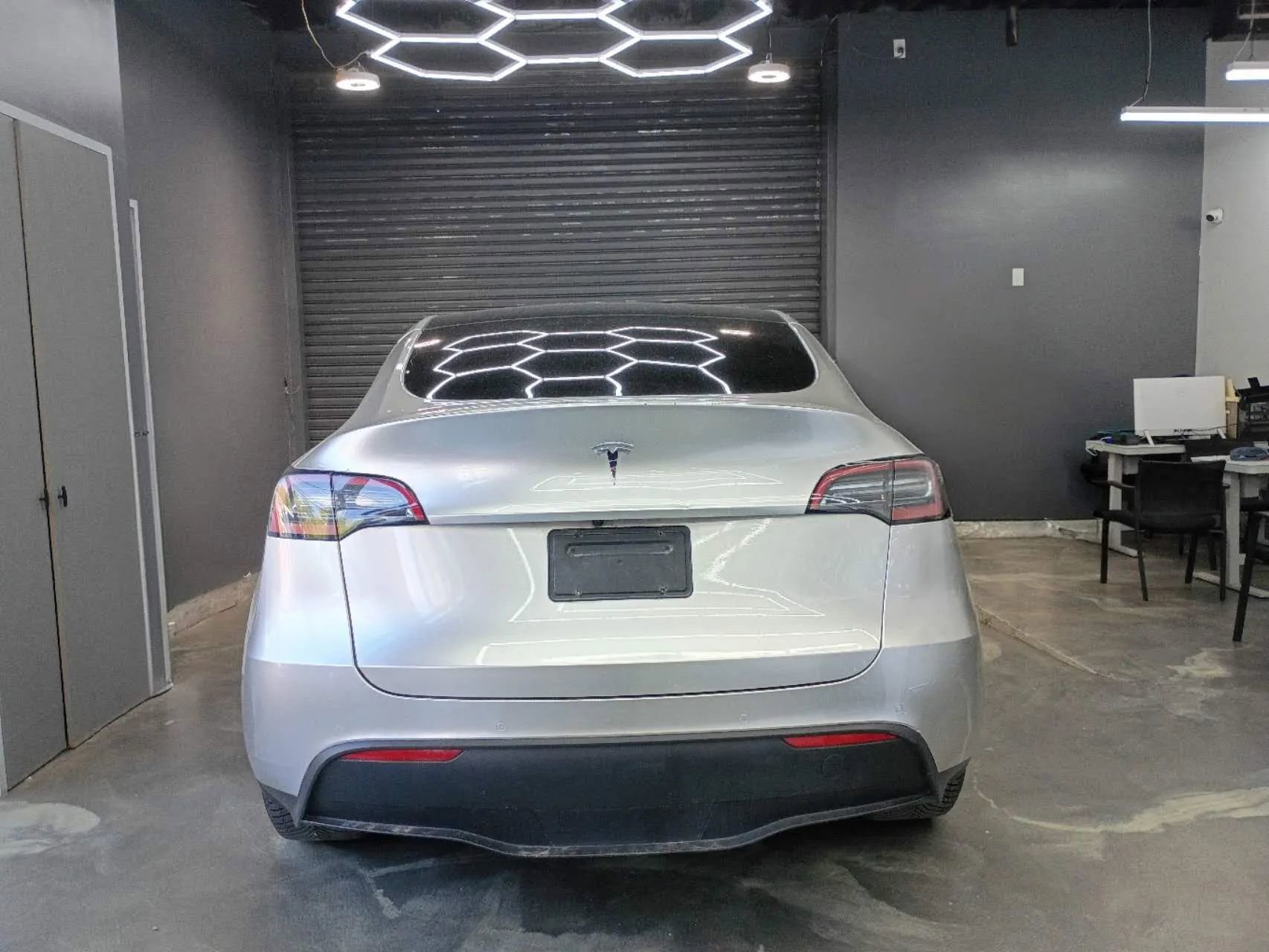Used 2022 Tesla Model Y Long Range AWD/4WD image 5