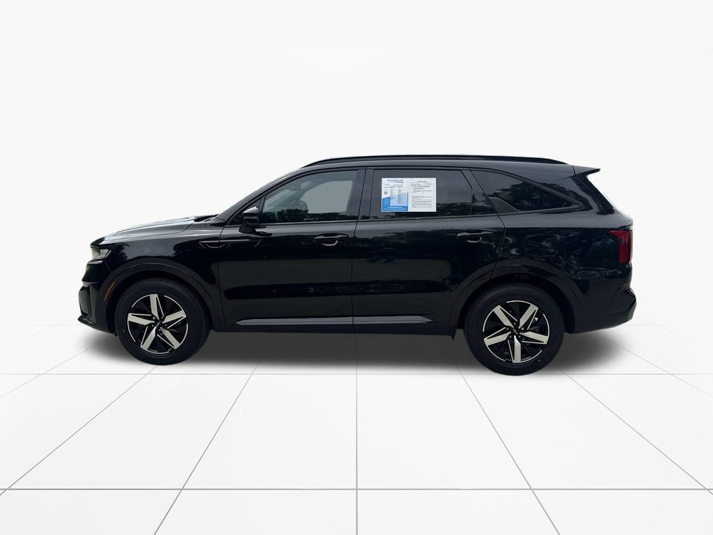 Used 2023 Kia Sorento EX w/ Panoramic Sunroof Package FWD image 4