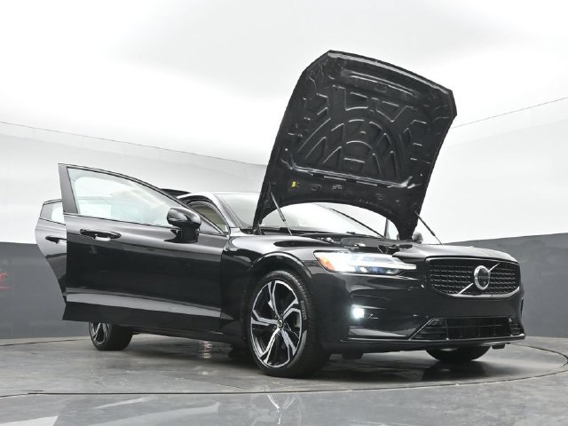 Used 2023 Volvo S60 B5 Ultimate w/ Protection Package Premier FWD image 52