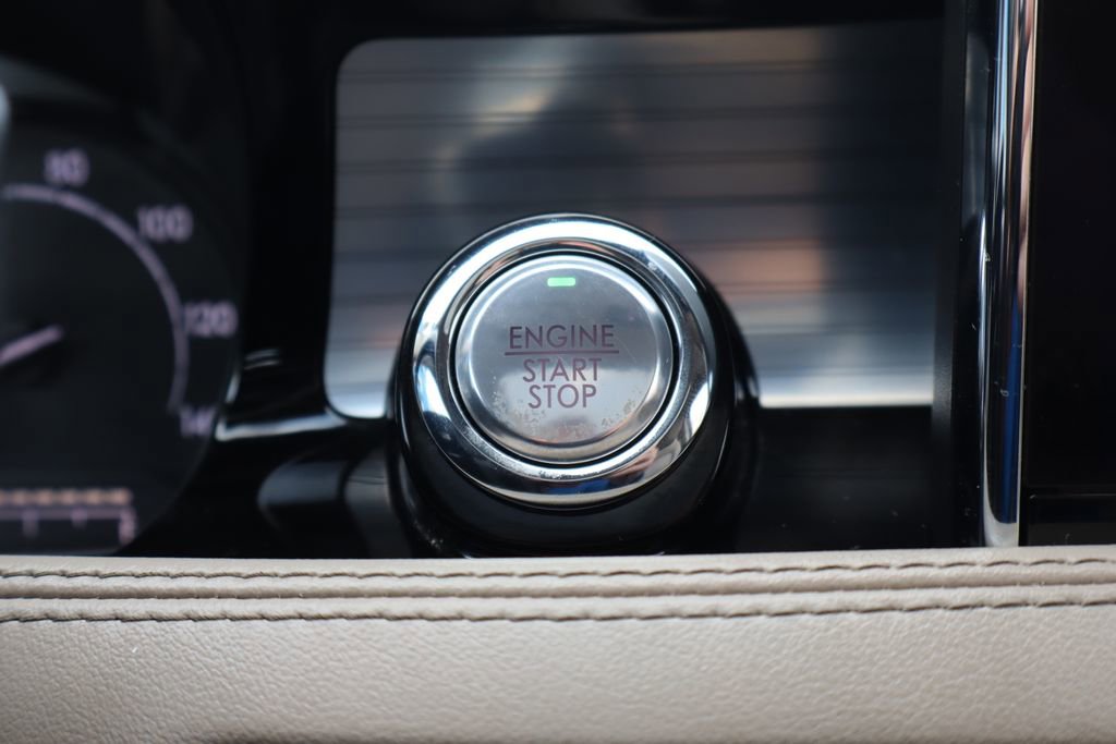 Used 2021 Lincoln Corsair AWD w/ Premium Package image 15