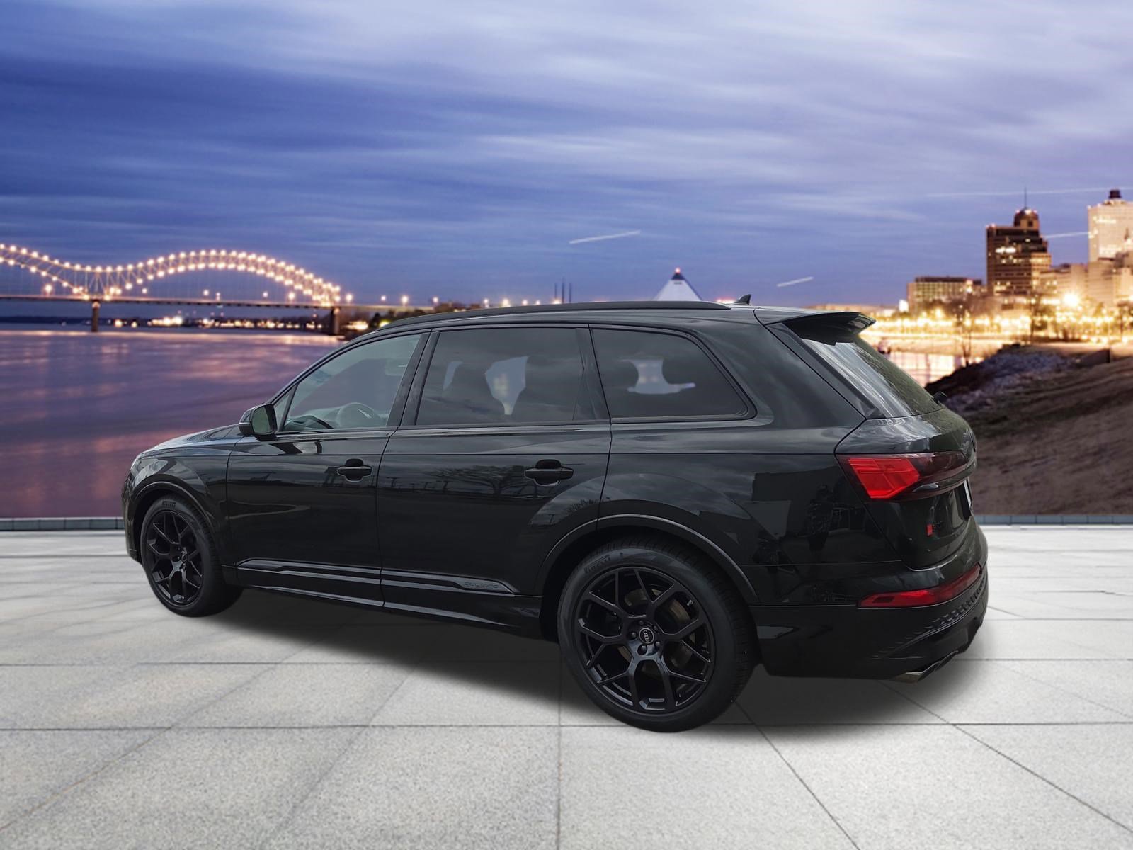 New 2026 Audi SQ7 Prestige image 3