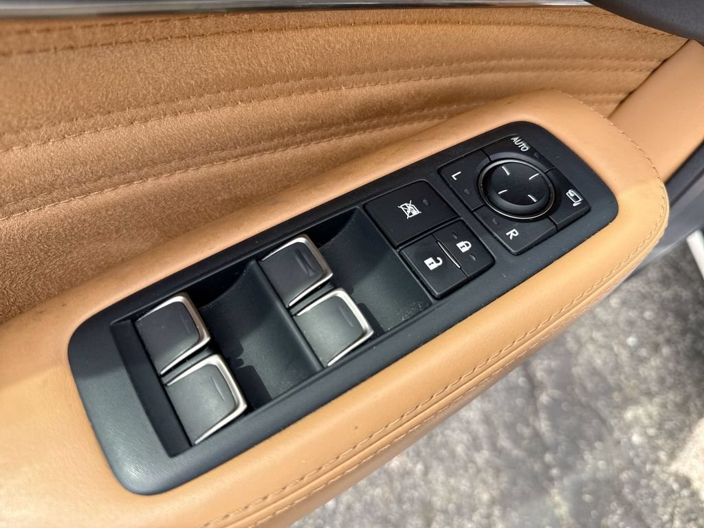 Used 2022 Lexus LS 500 AWD w/ Interior Upgrade Package image 13
