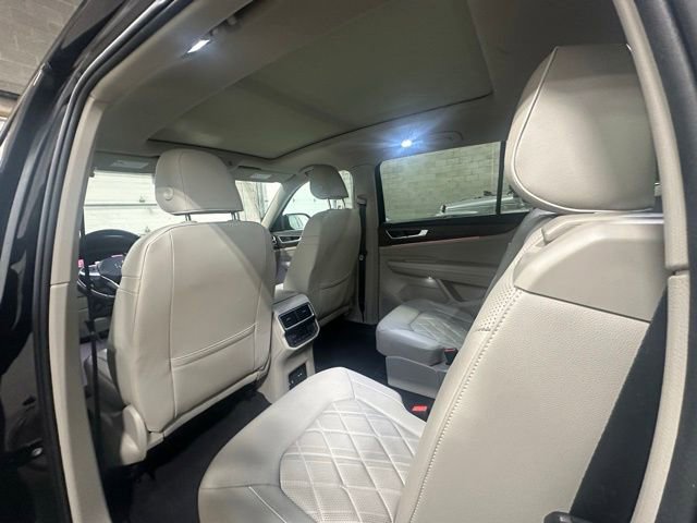 Certified 2024 Volkswagen Atlas SEL Premium R-Line image 14