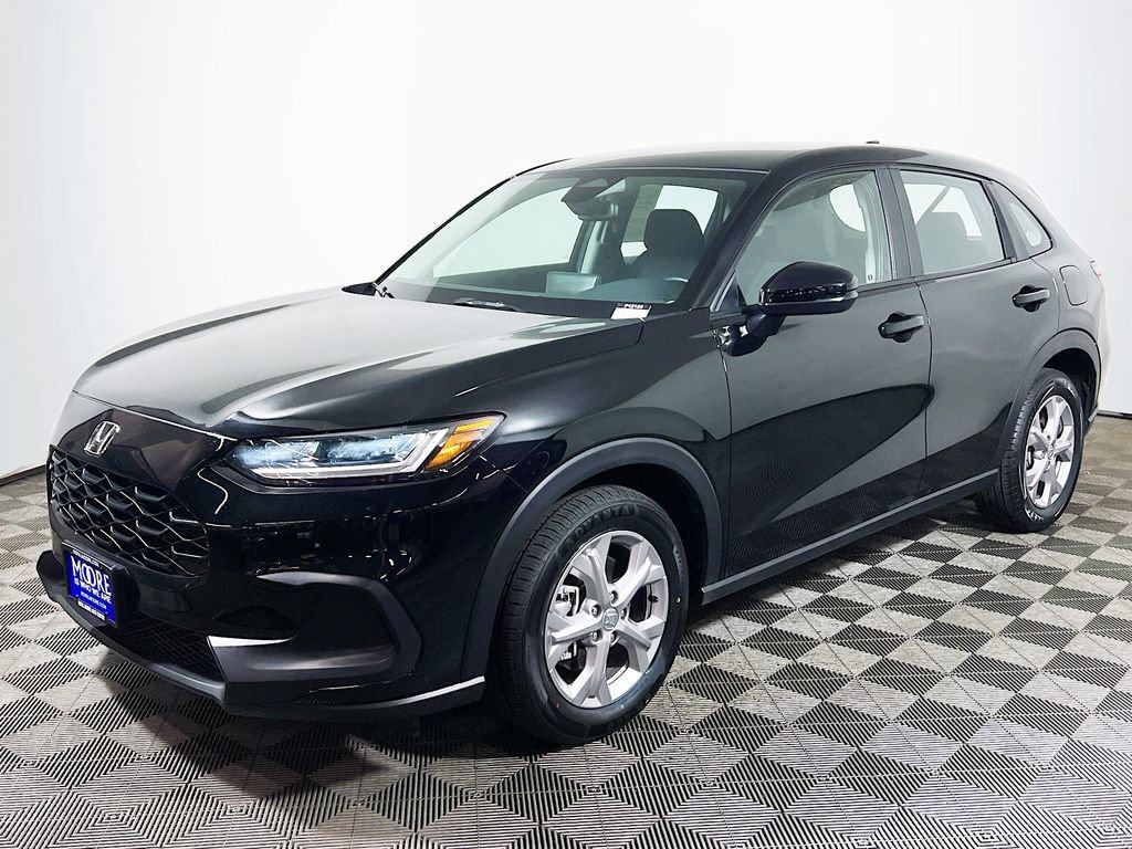 Used 2025 Honda HR-V LX image 3