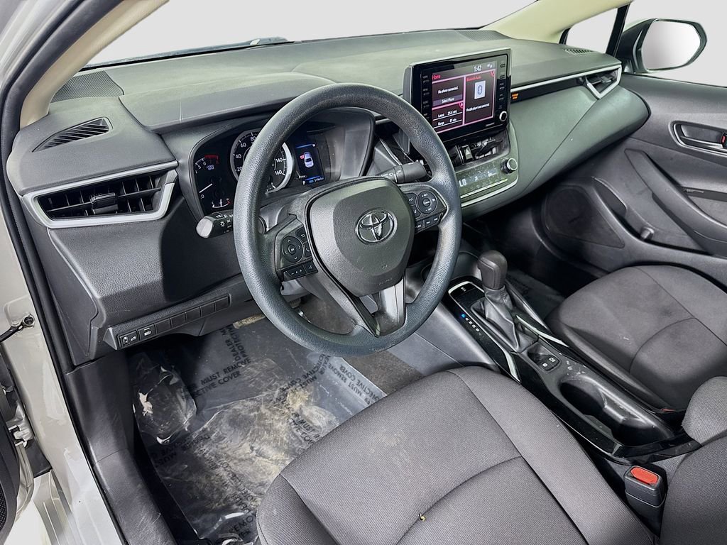 Used 2022 Toyota Corolla LE image 18
