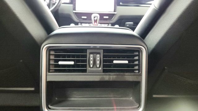 Used 2019 Porsche Cayenne image 37