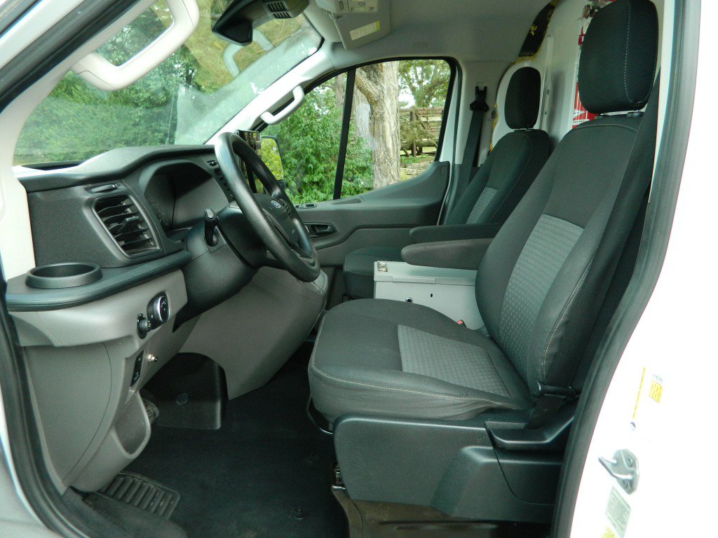 Used 2023 Ford Transit 250 Low Roof RWD image 14