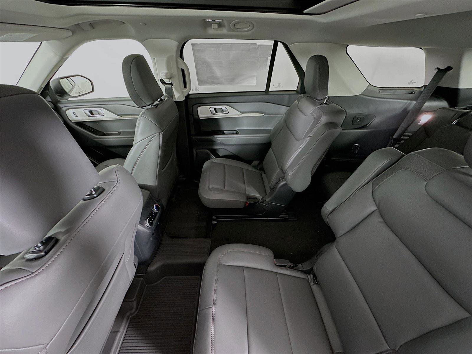 New 2026 Ford Explorer Active w/ Active Comfort Package image 11