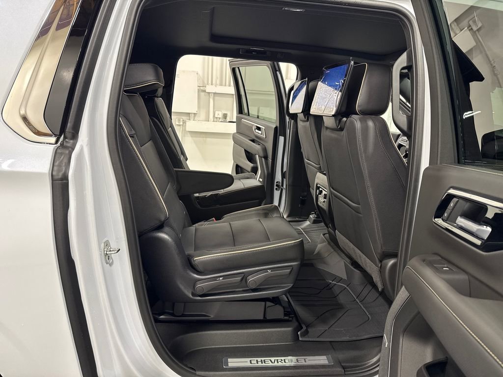New 2026 Chevrolet Suburban Premier AWD/4WD image 43