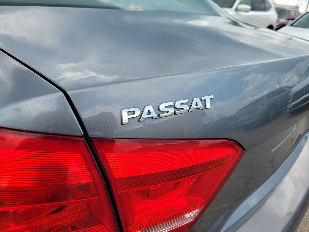 Used 2014 Volkswagen Passat TDI SEL Premium FWD image 6