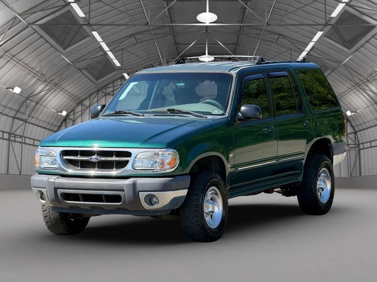 Used 2000 Ford Explorer XLT AWD/4WD image 6