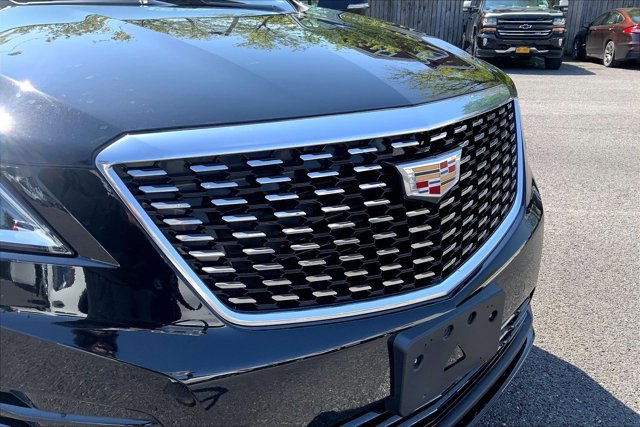 Used 2024 Cadillac XT5 Luxury w/ LPO, Floor Liner Package AWD/4WD image 29