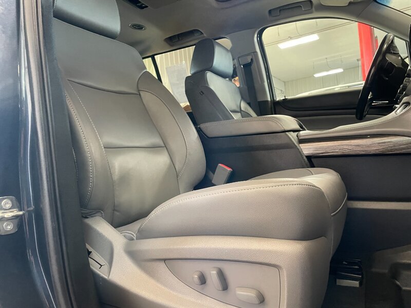 Used 2020 Chevrolet Suburban LT AWD/4WD image 16
