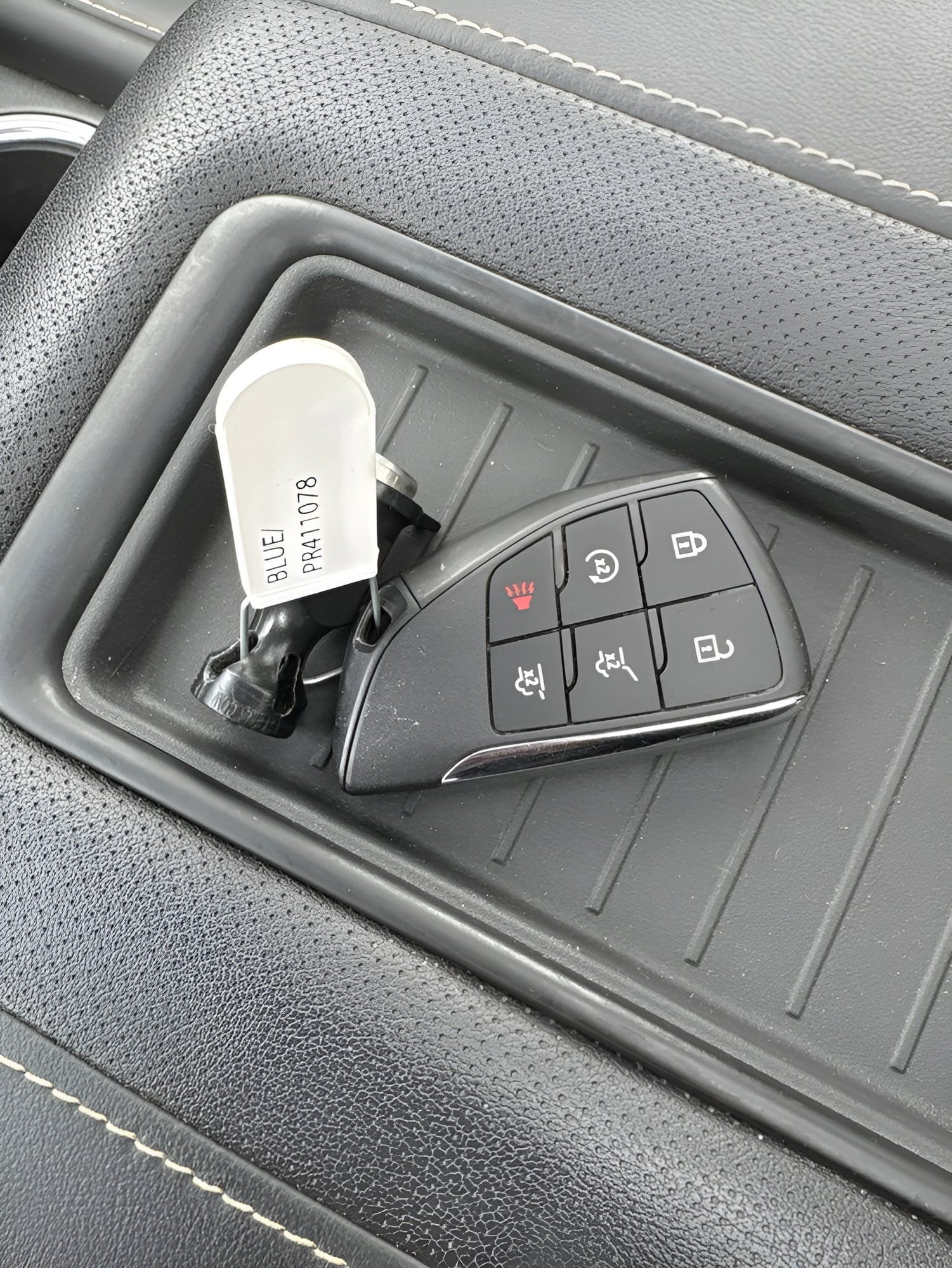 Used 2023 Chevrolet Tahoe Premier w/ Premium Package AWD/4WD image 30