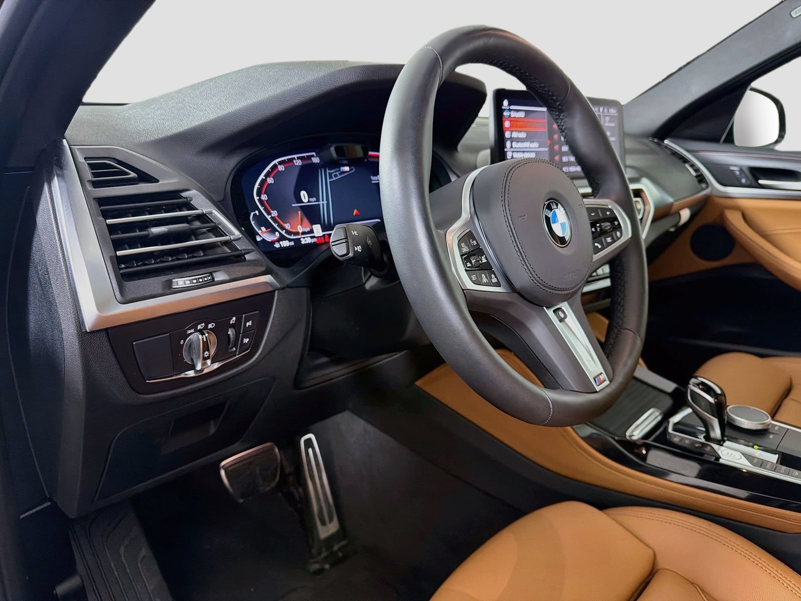 Used 2025 BMW X4 xDrive30i AWD/4WD image 10
