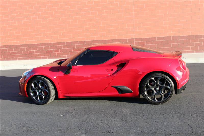 Used 2015 Alfa Romeo 4C Launch Edition w/ Convenience Group RWD image 8