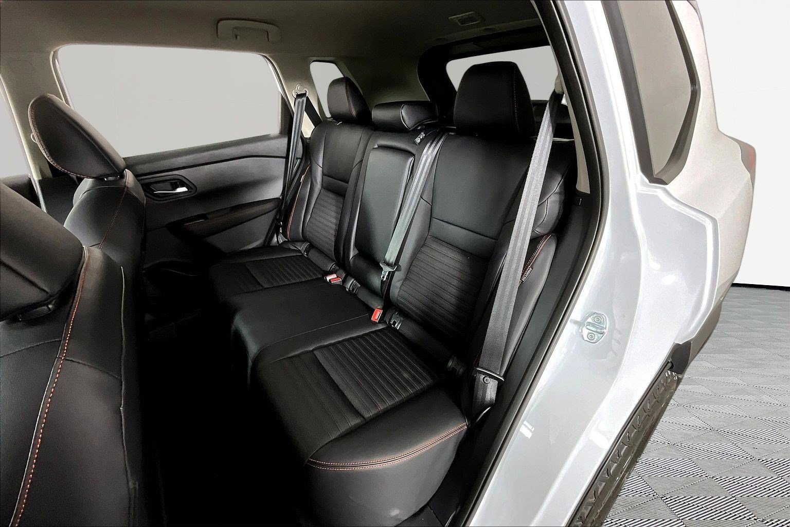 New 2026 Nissan Rogue SV w/ Rock Creek Premium Package AWD/4WD image 17