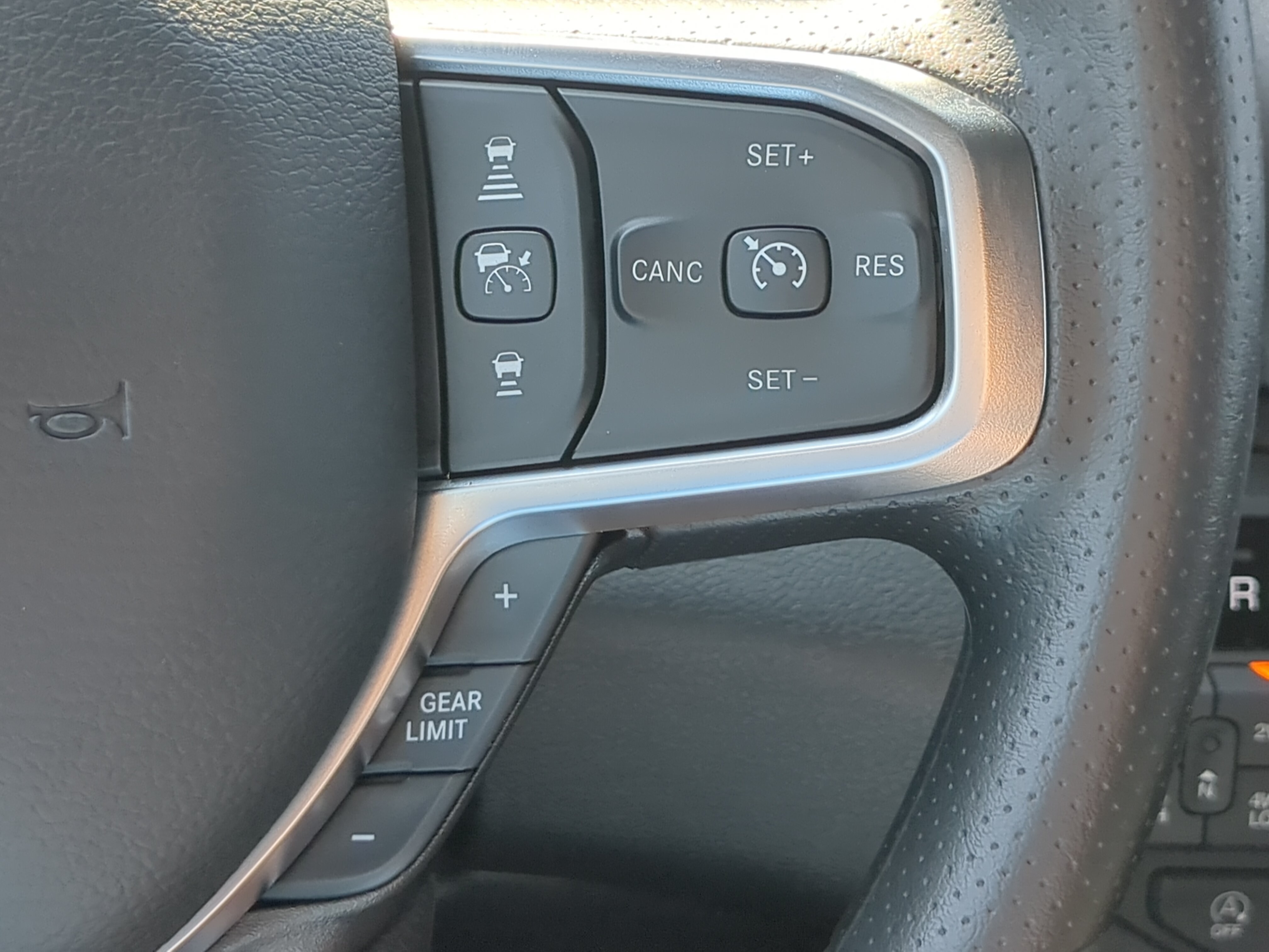New 2026 RAM 1500 Express AWD/4WD image 24