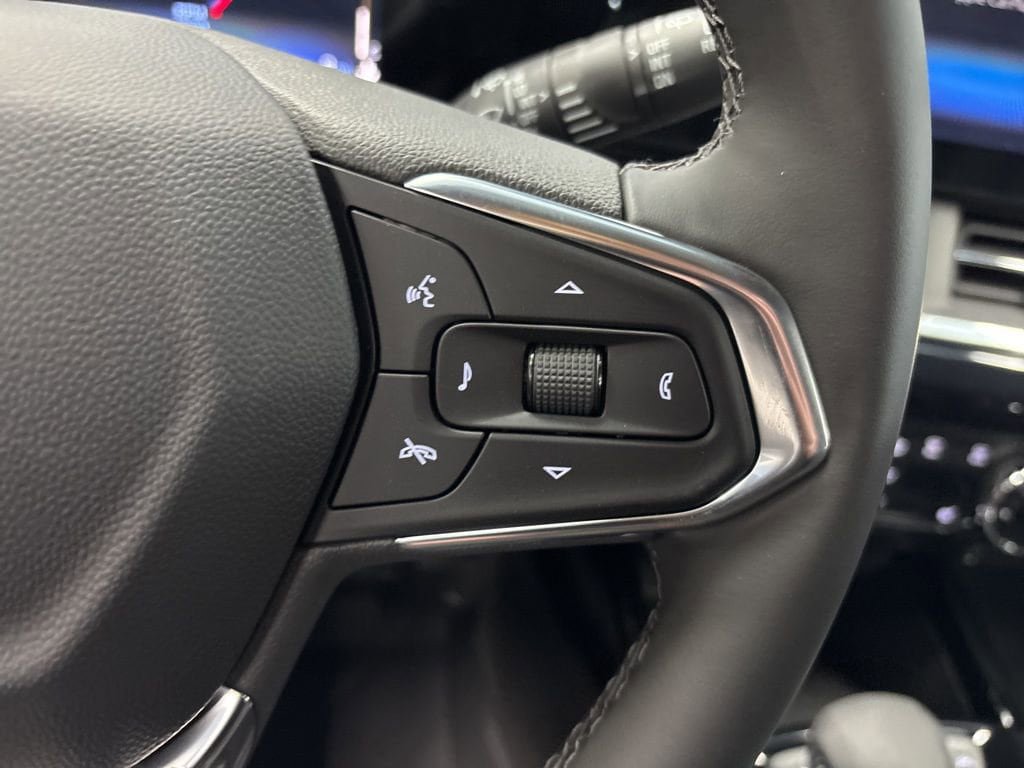 New 2026 Chevrolet Trax ACTIV w/ Driver Confidence Package FWD image 36