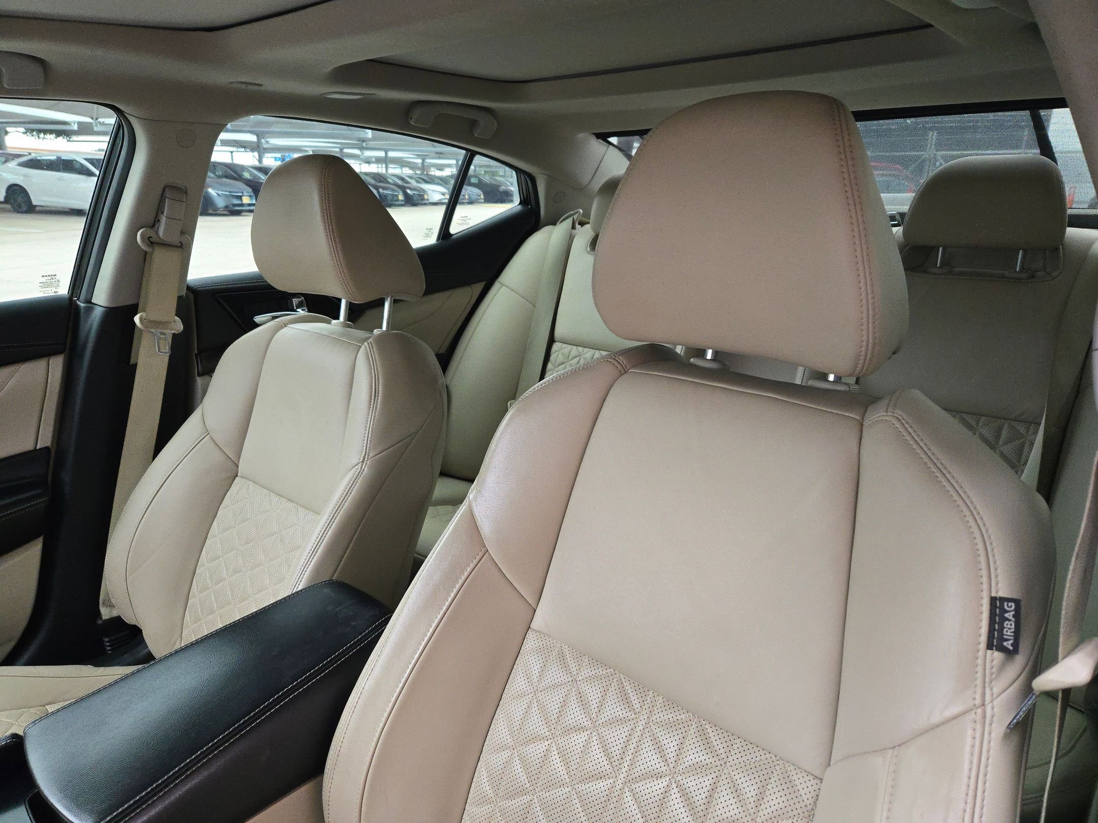 Used 2017 Nissan Maxima Platinum image 9