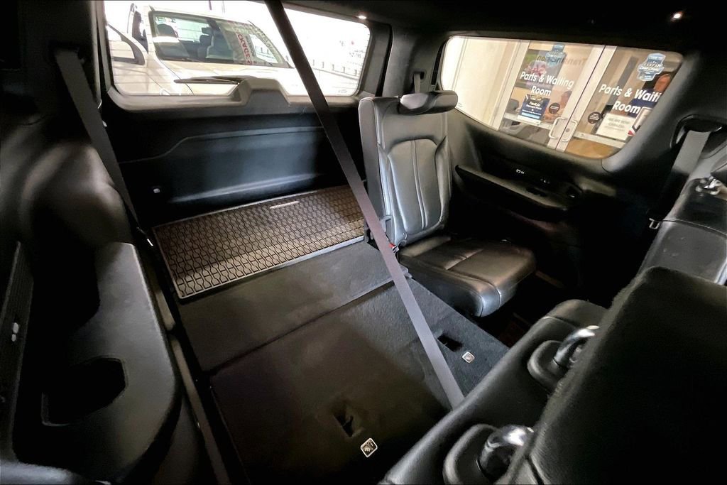 Used 2024 Jeep Wagoneer Series III image 16