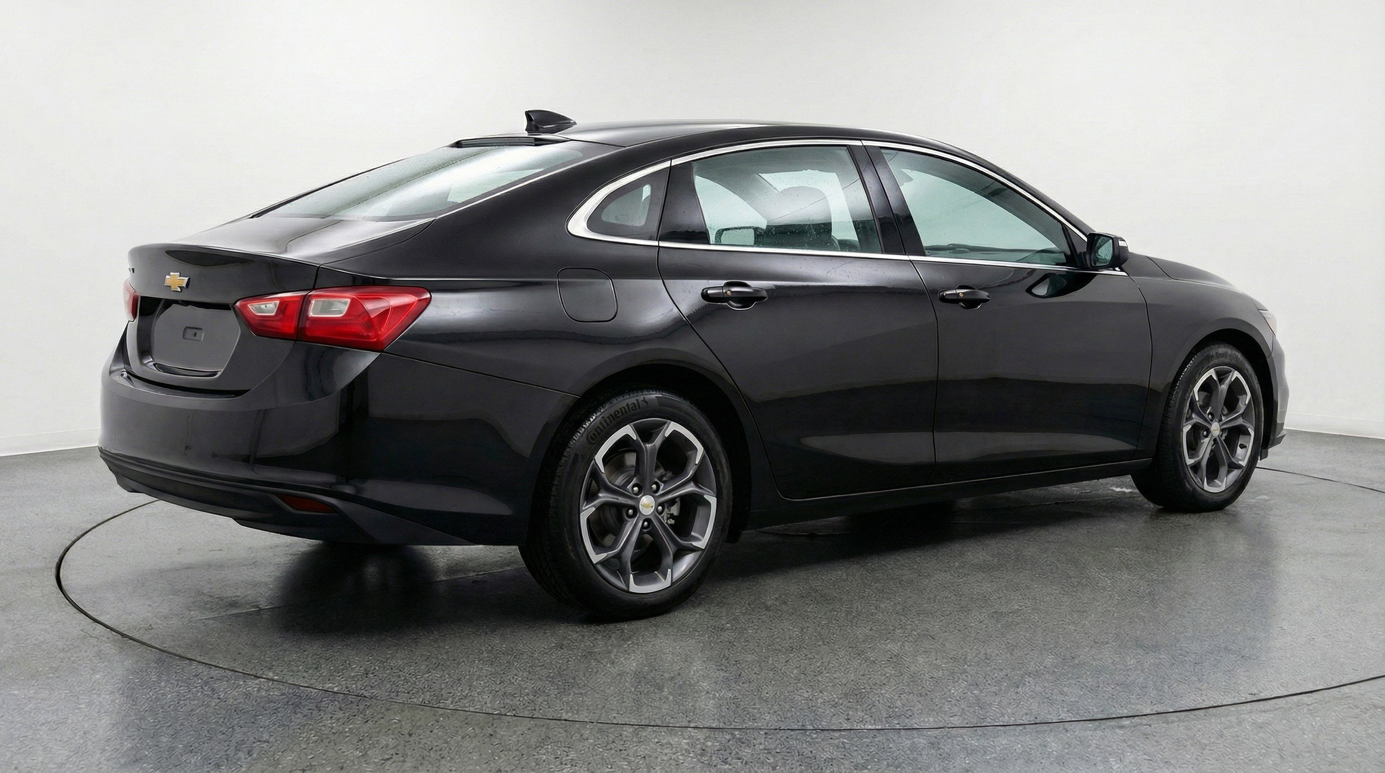 Used 2024 Chevrolet Malibu LT FWD image 9