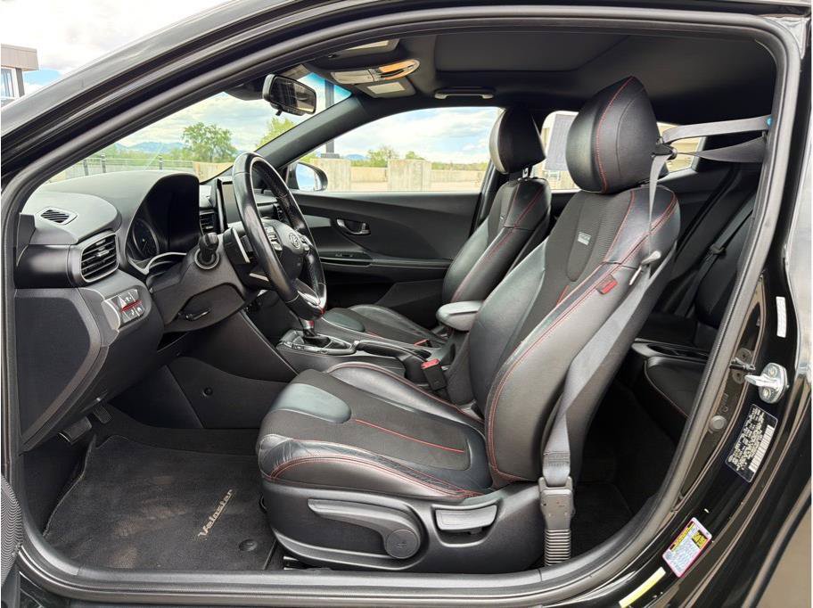 Used 2019 Hyundai Veloster 2.0 Premium FWD image 10