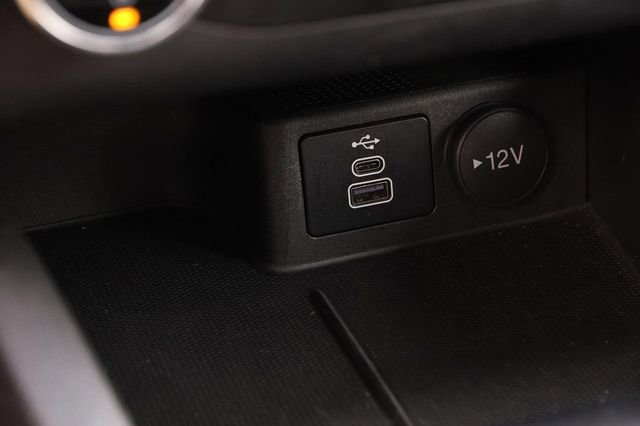 Certified 2025 Ford Escape Active AWD/4WD image 19