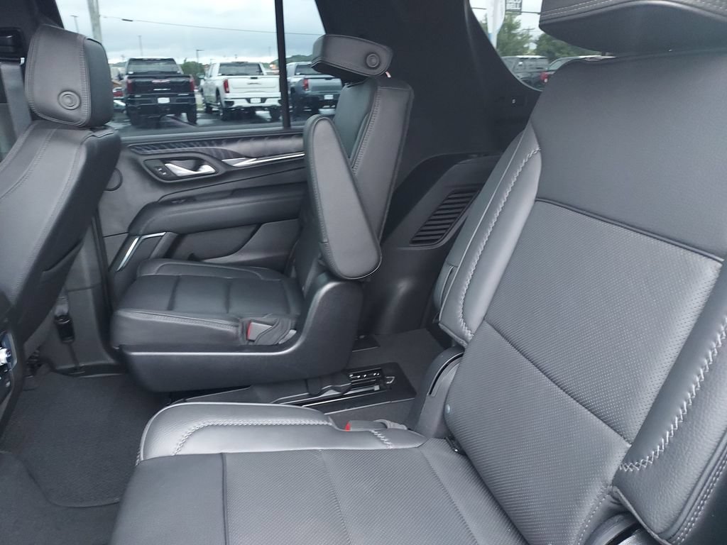 Used 2023 GMC Yukon Denali AWD/4WD image 28