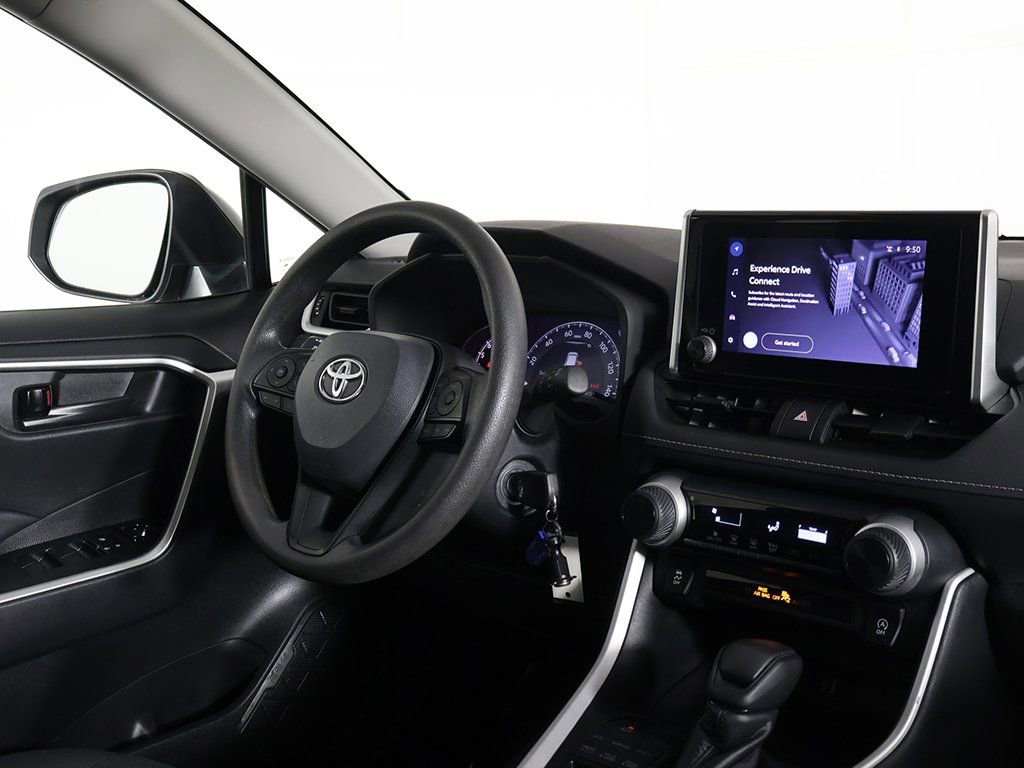 Used 2024 Toyota RAV4 LE image 27