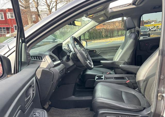 Used 2023 Honda Odyssey EX-L image 2