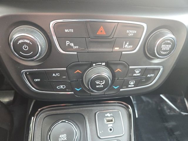 Used 2021 Jeep Compass Limited image 23