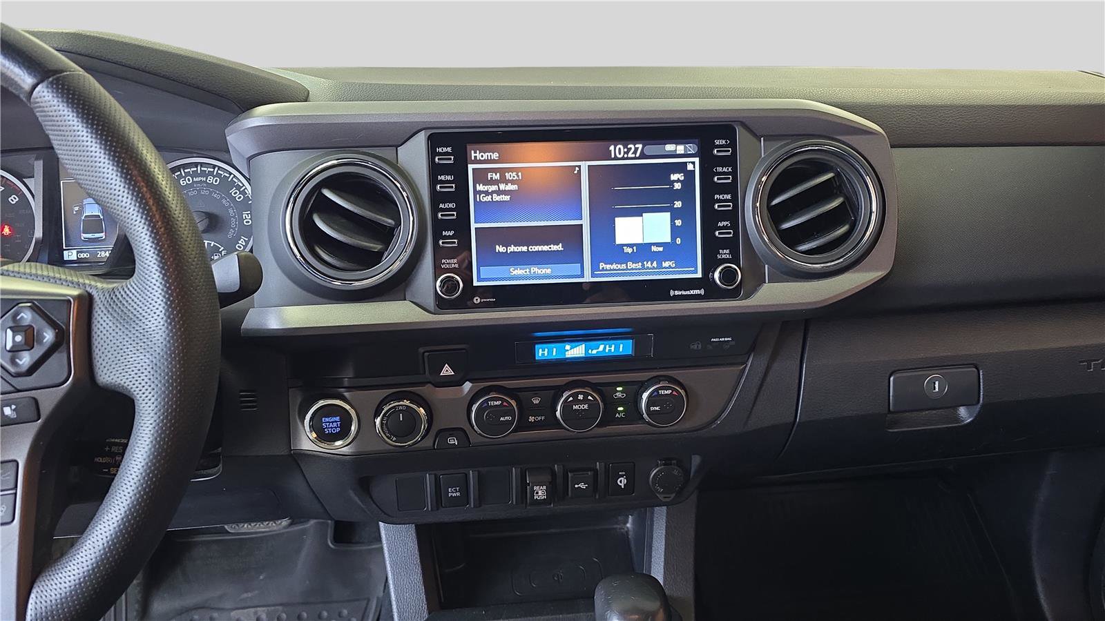 Used 2022 Toyota Tacoma TRD Off-Road AWD/4WD image 20